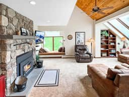 Sunrise Mountain Village - Bear View - Image 4