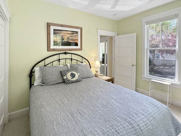 Seaglass Village 125: Coastal Retreat Cottage - Image 4