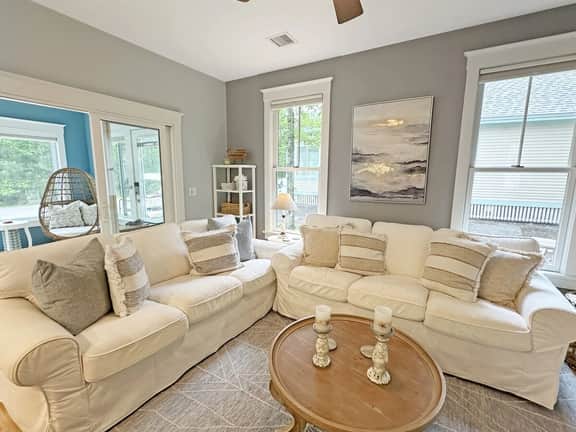Seaglass Village 139 - Driftwood Cottage: Bright & Breezy Seaglass Retreat - Image 2