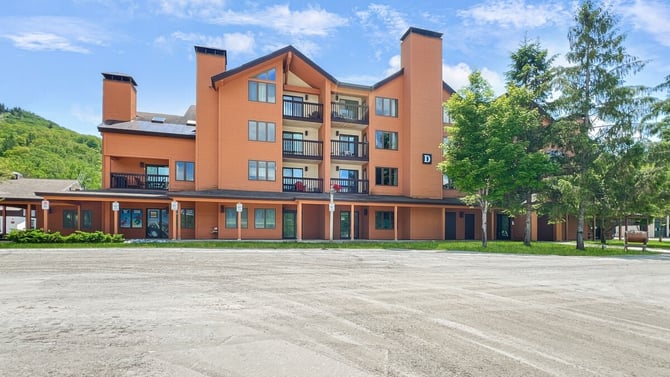 Property Walkthrough: Pico Slopeside I 102