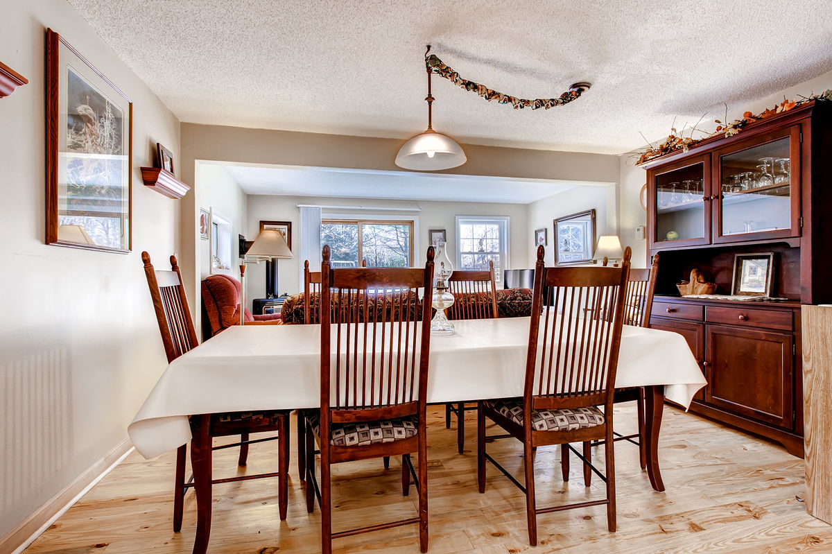The Dining Room of Our Pet-Friendly Vacation Rentals in Vermont.